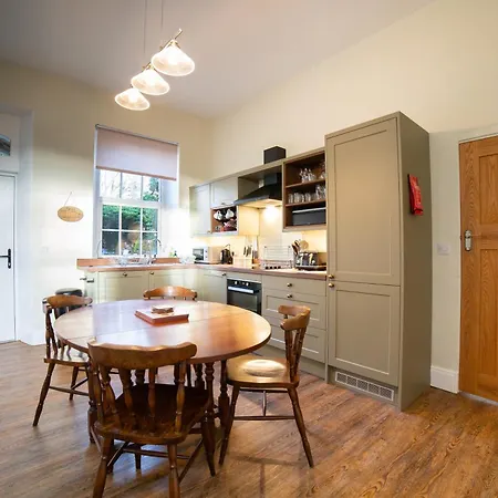 Holiday home Dales View *