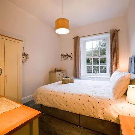 Дом отдыха Dales View *